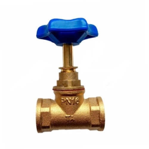 Клапан запорный латунный с внутренней резьбой 1,6 МПа 15б3р Китай 25х57 мм в Хабаровске